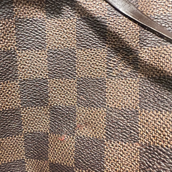 Weekend price drop !!Authentic Louis Vuitton Damier Ebene Neverfull GM! - Picture 13 of 14